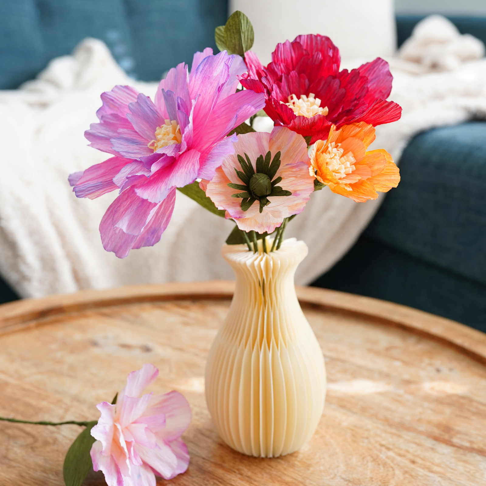 FlowCrafts: Paper Flower Bouquet - Lifelines